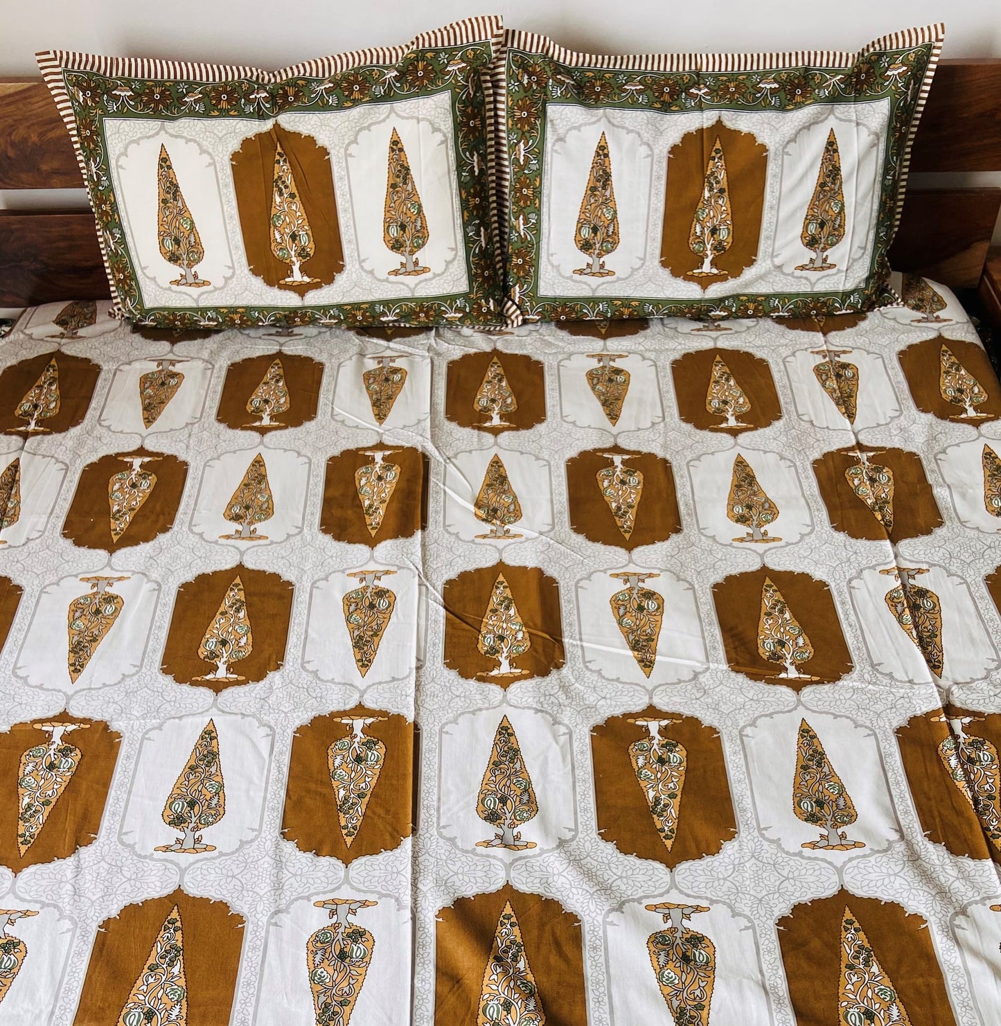 "Anandamay" Pure Cotton Bedsheet